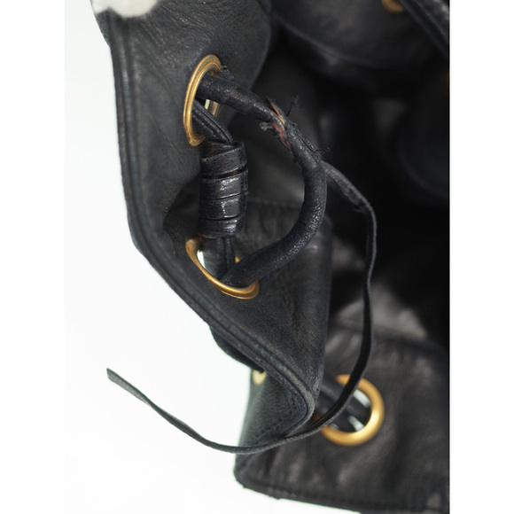 Chanel Coco Mark Drawstring Shoulder Bag - Picture 7 of 9